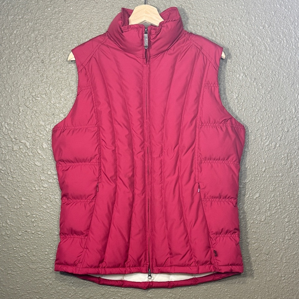 WOOLRICH PUFFER VEST IN RASPBERRY